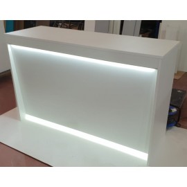 Mostrador 150x50x100cm, con iluminacion Led