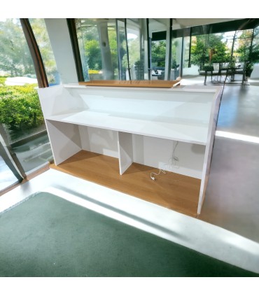 Recepcion con Sobremostrador 200x60x110cm