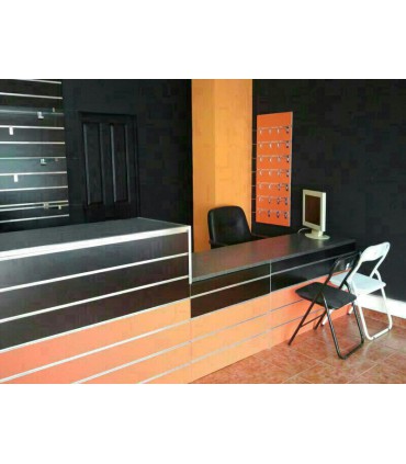 Panel de lamas color negro medidas 1.20x1.20 con perfiles de aluminio incluidos