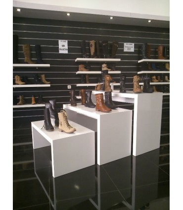 Panel de lamas color negro medidas 1.20x1.20 con perfiles de aluminio incluidos