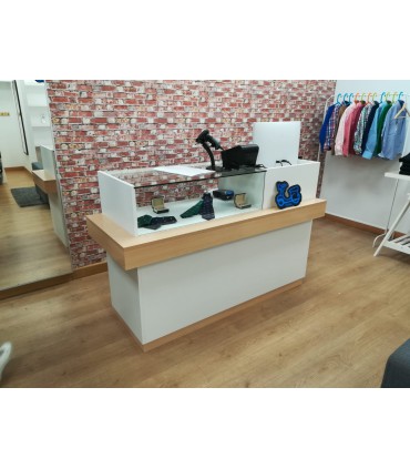 Mostrador con vitrina expositora y led